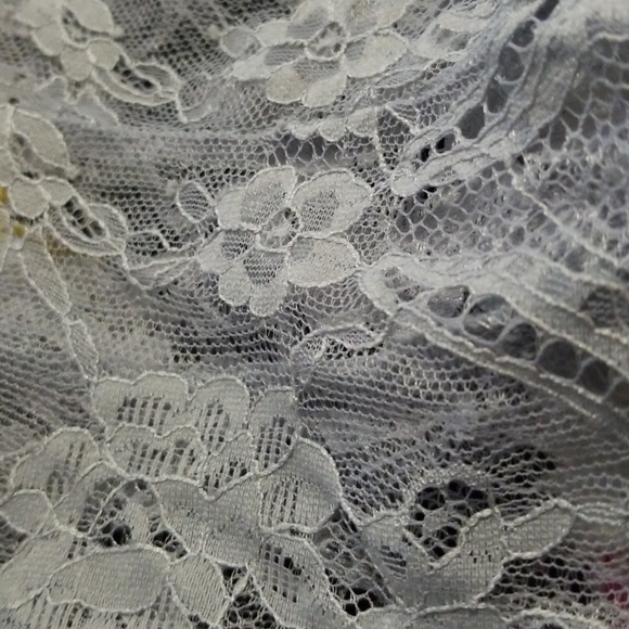 COPY - Lace top - Picture 3 of 6